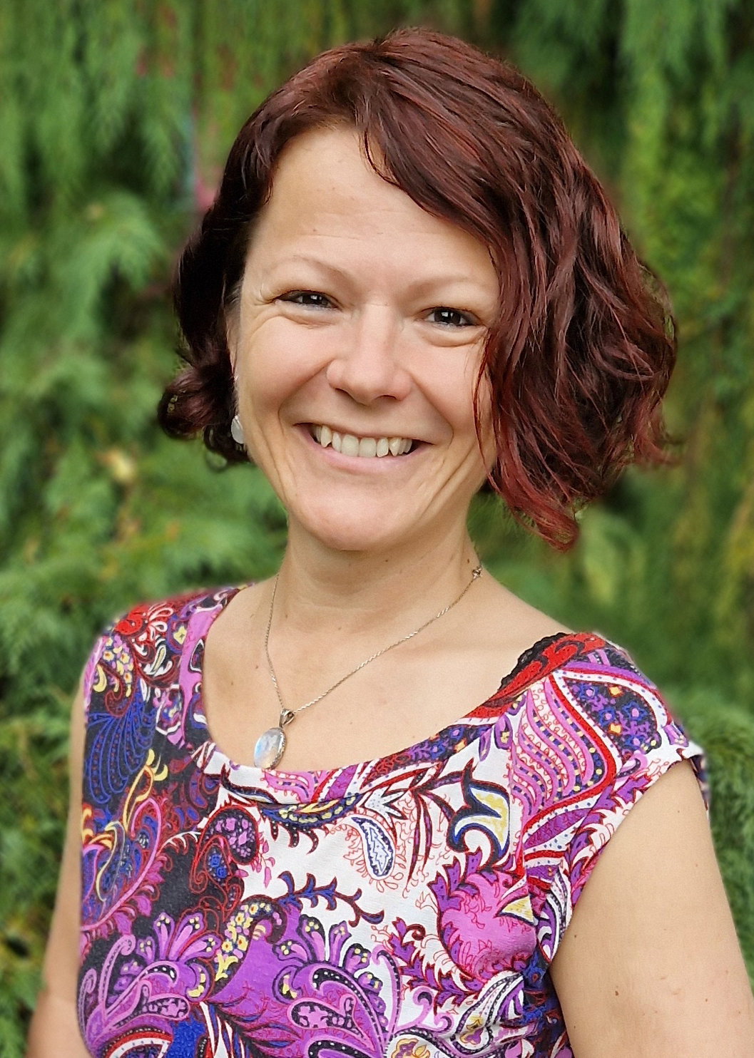 Foto von Hara Shiatsu-Praktikerin, Kräuterfrau, Psychologin und Autorin Manuela Kloibhofer